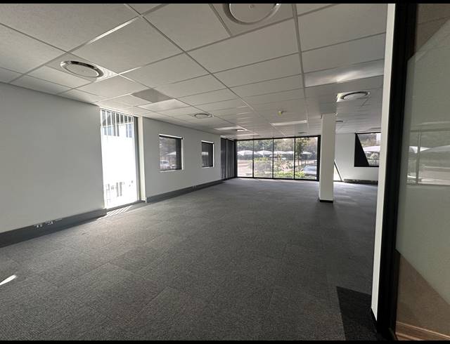 90M² CO-WORKING SPACE TO LET IN CENTURION CENTRAL